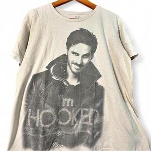Vintage Hot Topic Captain Hook Men's Size Large White T-Shirt Once Upon A Time